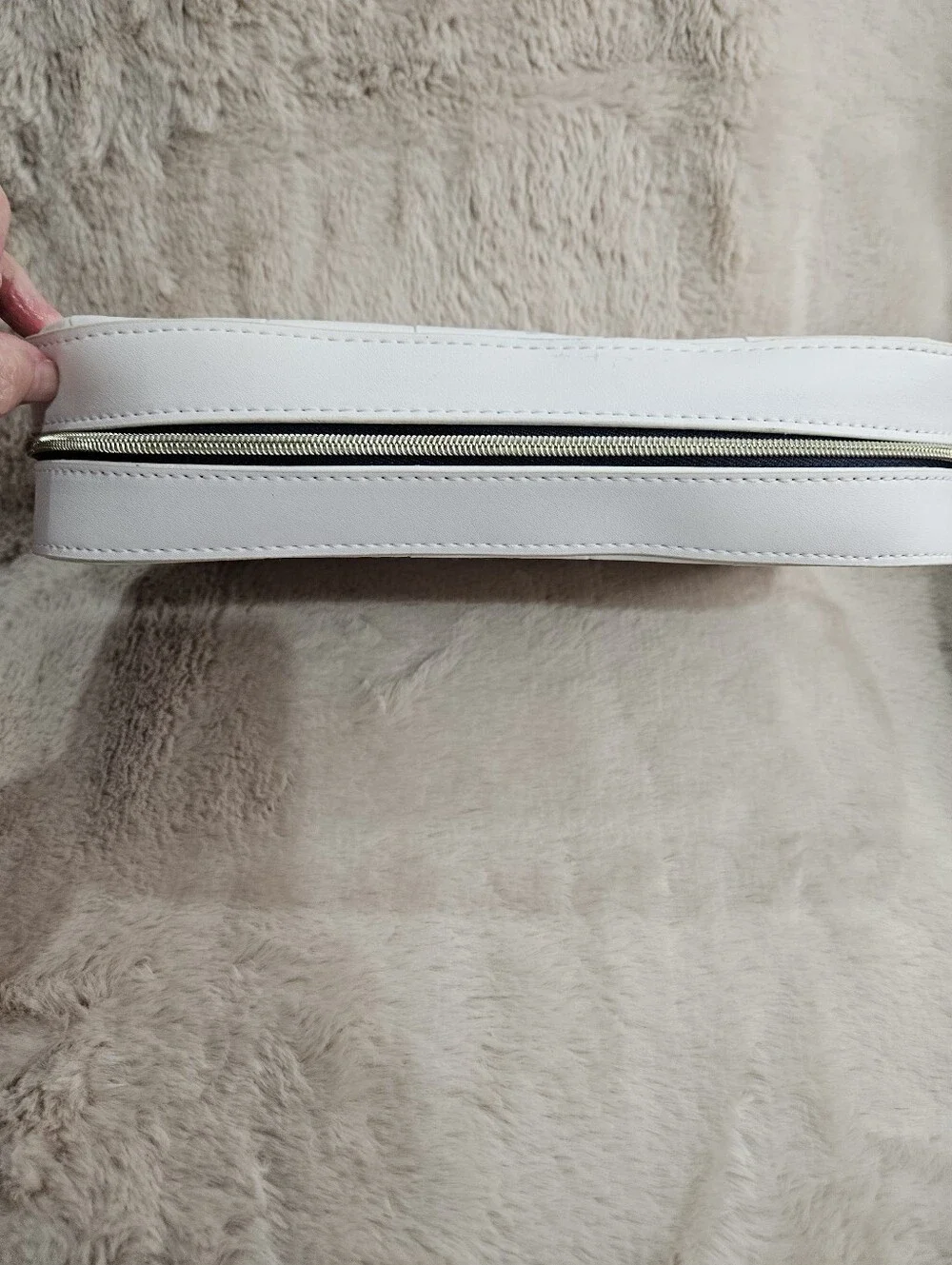 Estee Lauder White Circle-Embossed Women’s Cosmetic Bag